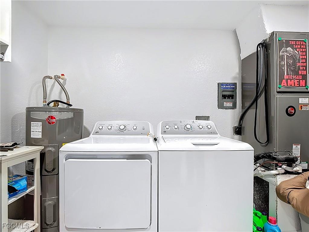 1320 Lavin Lane North Fort Myers FL 33917 2025013170 image38