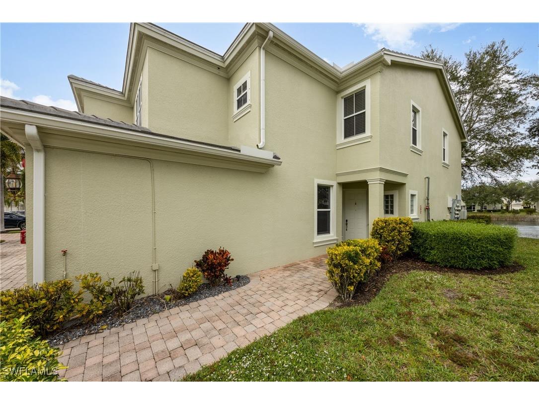 1320 Mariposa Circle #104 Naples FL 34105 225078375 image39
