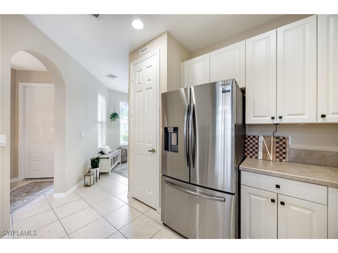 1320 Mariposa Circle #104 Naples FL 34105 225078375 image4