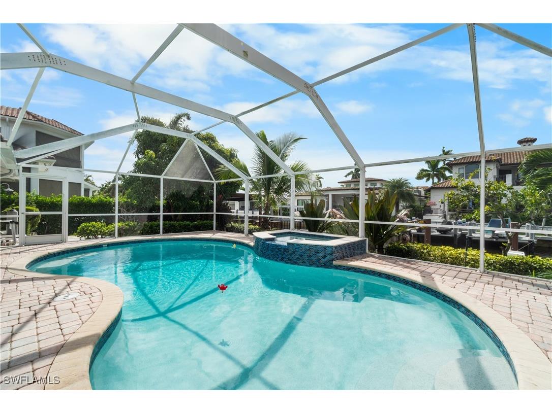 1320 Marlin Drive Naples FL 34102 225071678 image1