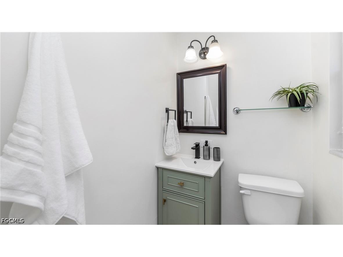 1320 Miracle Lane Fort Myers FL 33901 2026013754 image17