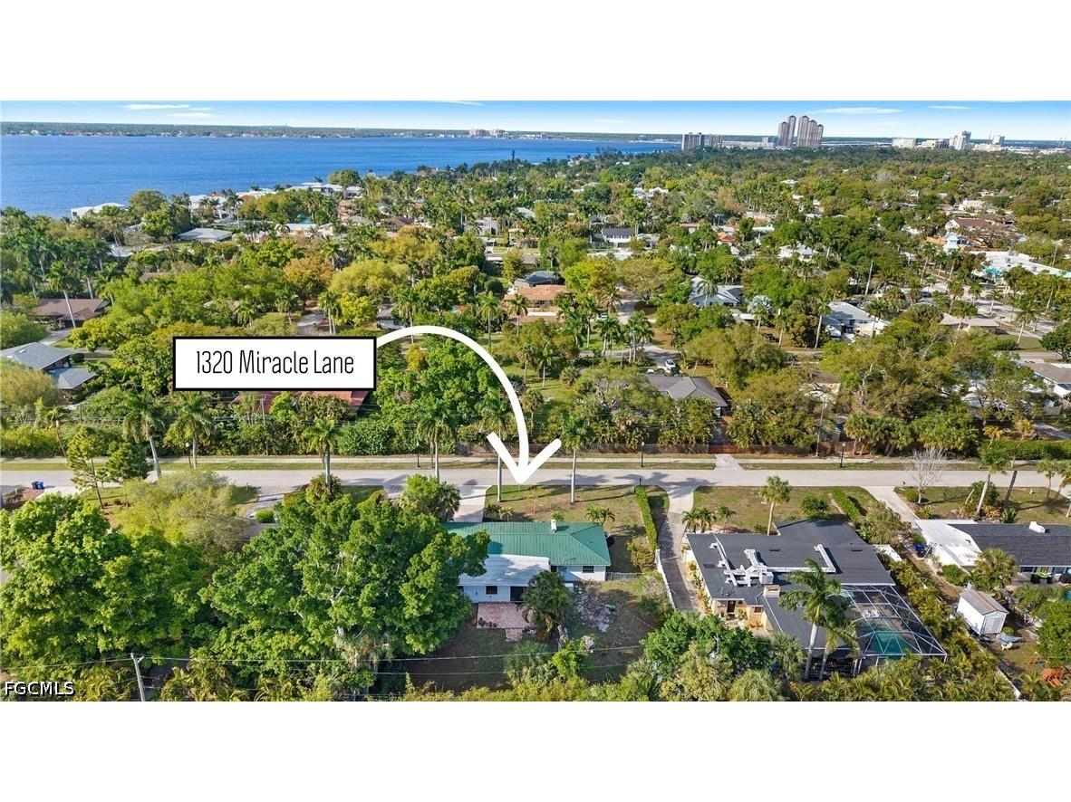 1320 Miracle Lane Fort Myers FL 33901 2026013754 image2