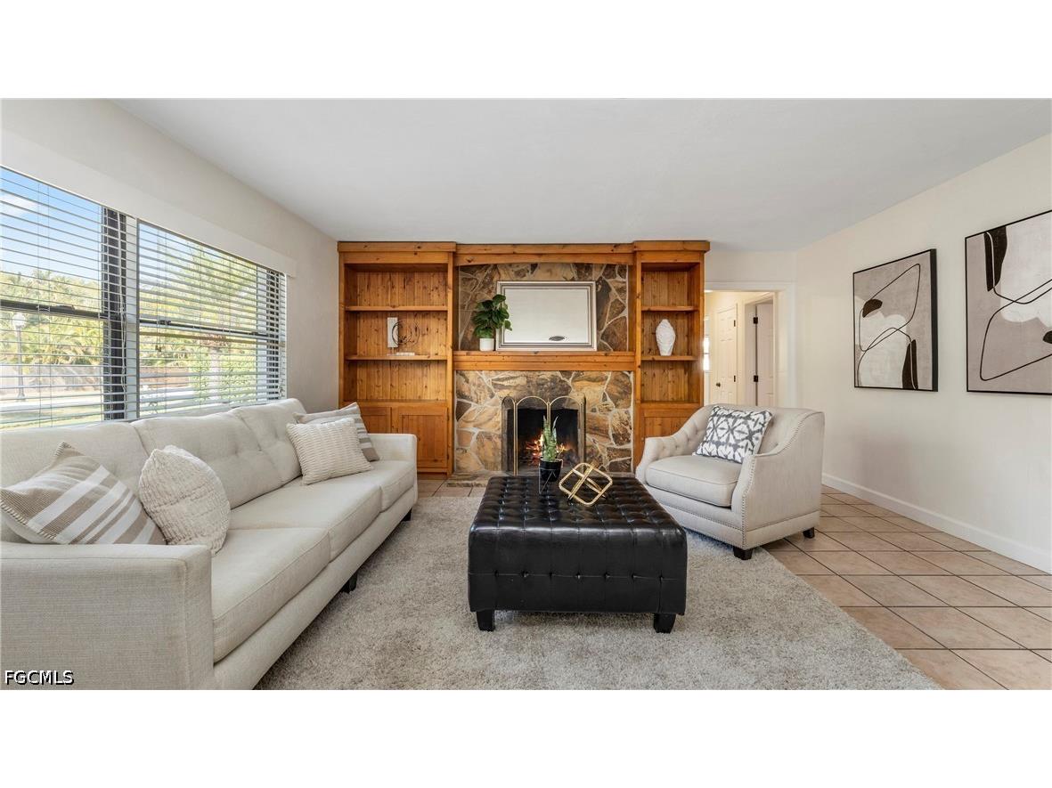 1320 Miracle Lane Fort Myers FL 33901 2026013754 image3