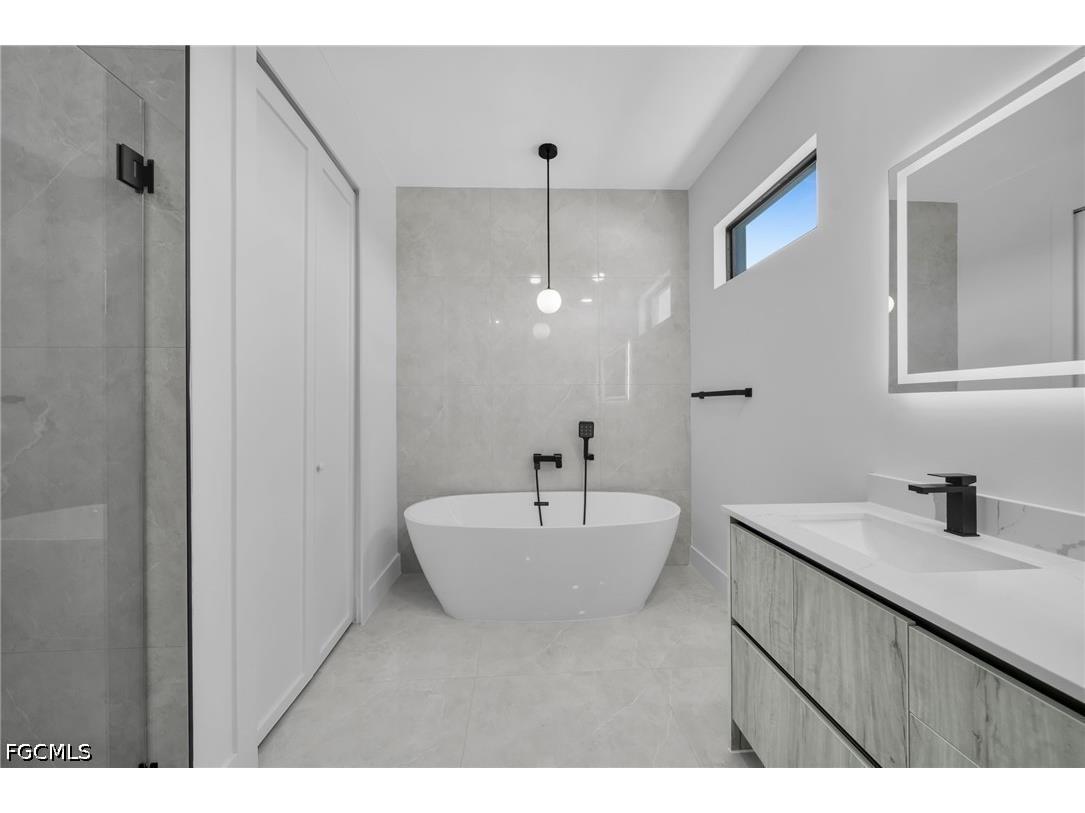 1320 NE 20th Street Cape Coral FL 33909 2026017209 image25