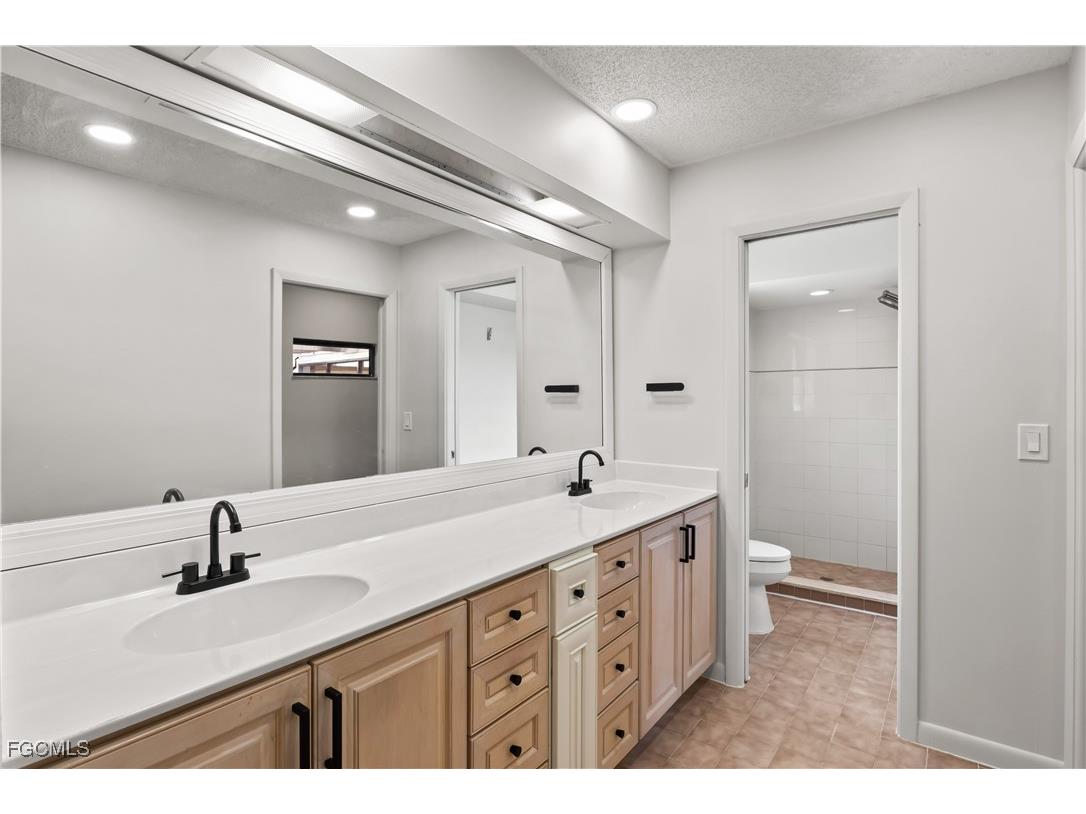 1321 Hancock Bridge Parkway Cape Coral FL 33990 2025002711 image25