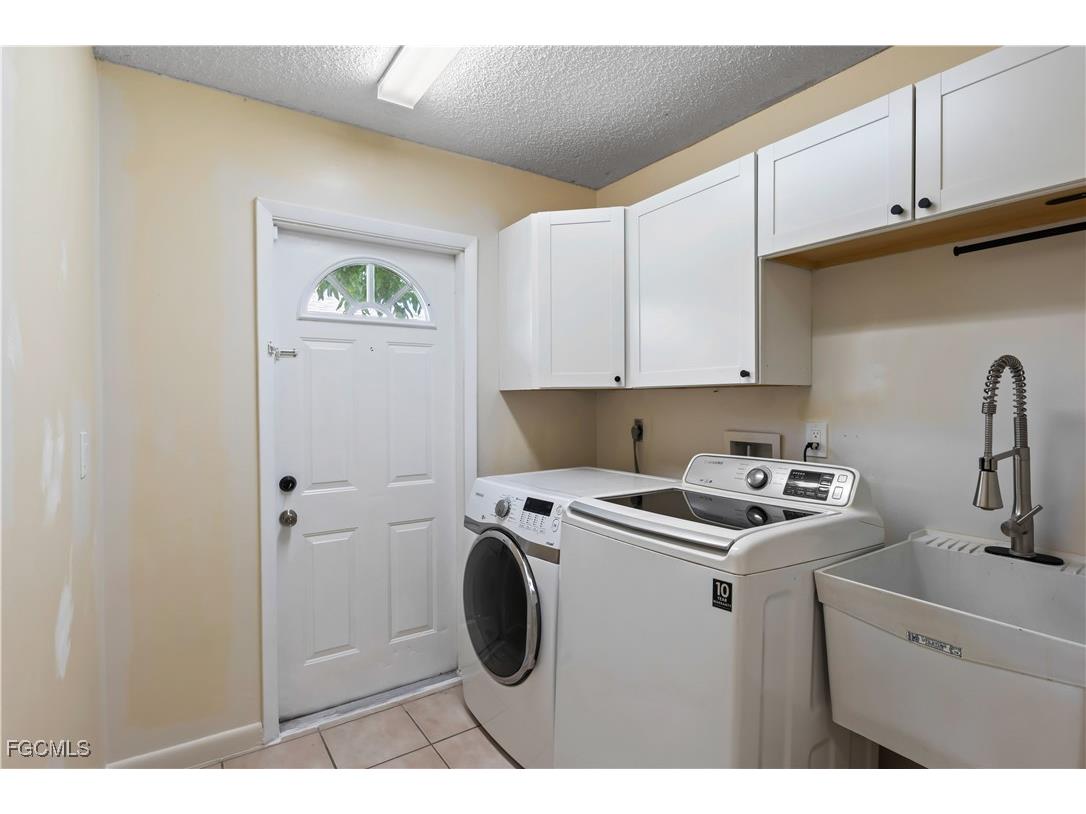 1321 Hancock Bridge Parkway Cape Coral FL 33990 2025002711 image36