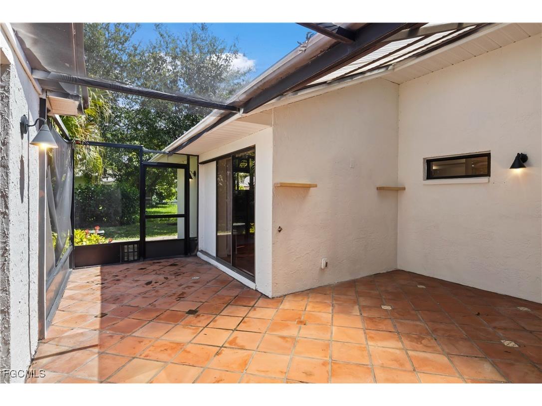 1321 Hancock Bridge Parkway Cape Coral FL 33990 2025002711 image37