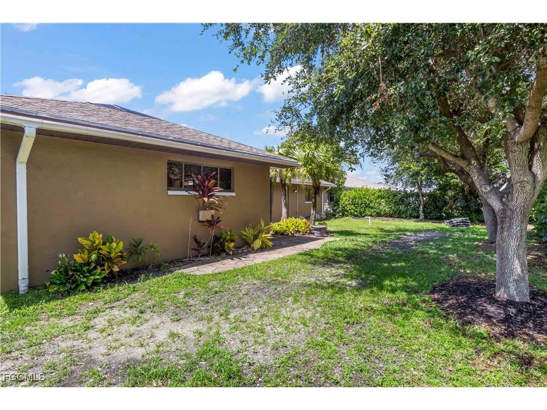 1321 Hancock Bridge Parkway Cape Coral FL 33990 2025002711 image42