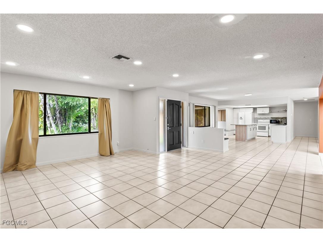 1321 Hancock Bridge Parkway Cape Coral FL 33990 2025002711 image7