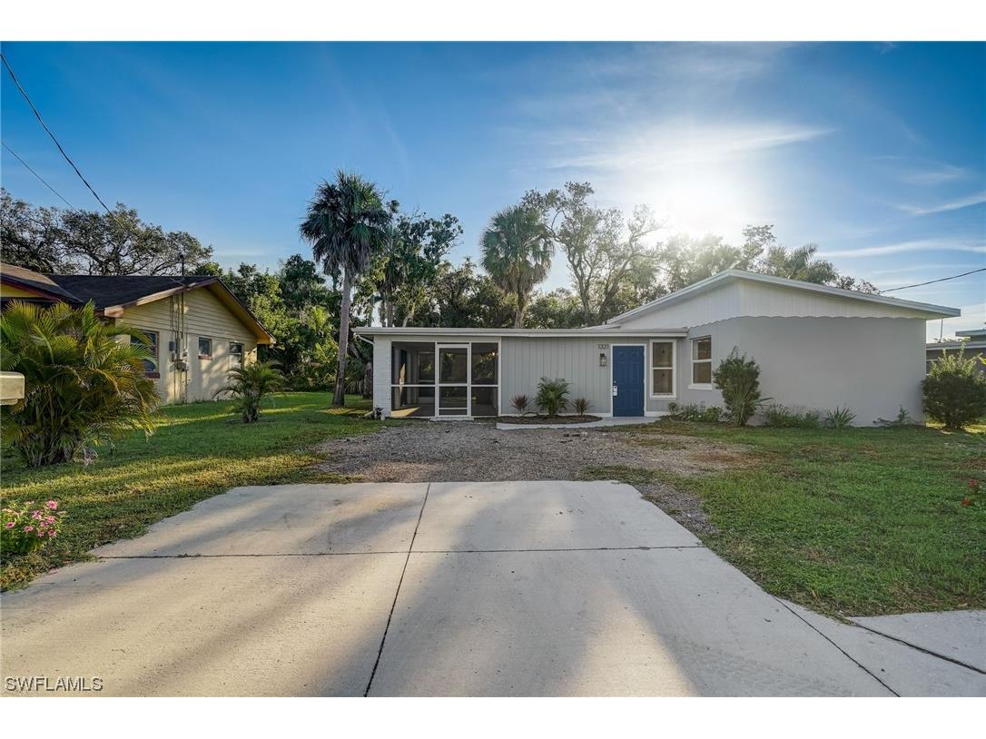 1321 Kentucky Avenue Fort Myers FL 33916 223075674 image1