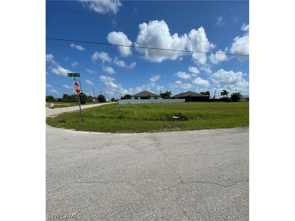 1321 NE 17th Terrace Cape Coral FL 33909 224061974 image1