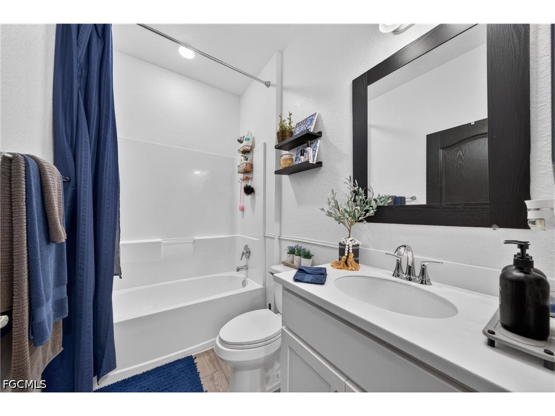 1321 NW 42nd Avenue Cape Coral FL 33993 2026023616 image22