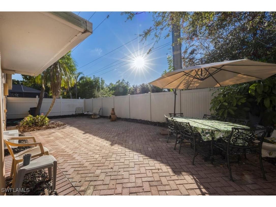 1321 Naples Lake Drive Naples FL 34104 225083162 image18