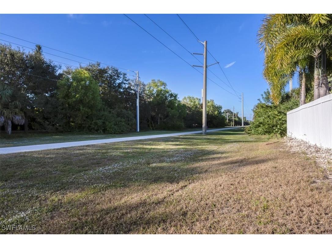 1321 Naples Lake Drive Naples FL 34104 225083162 image21