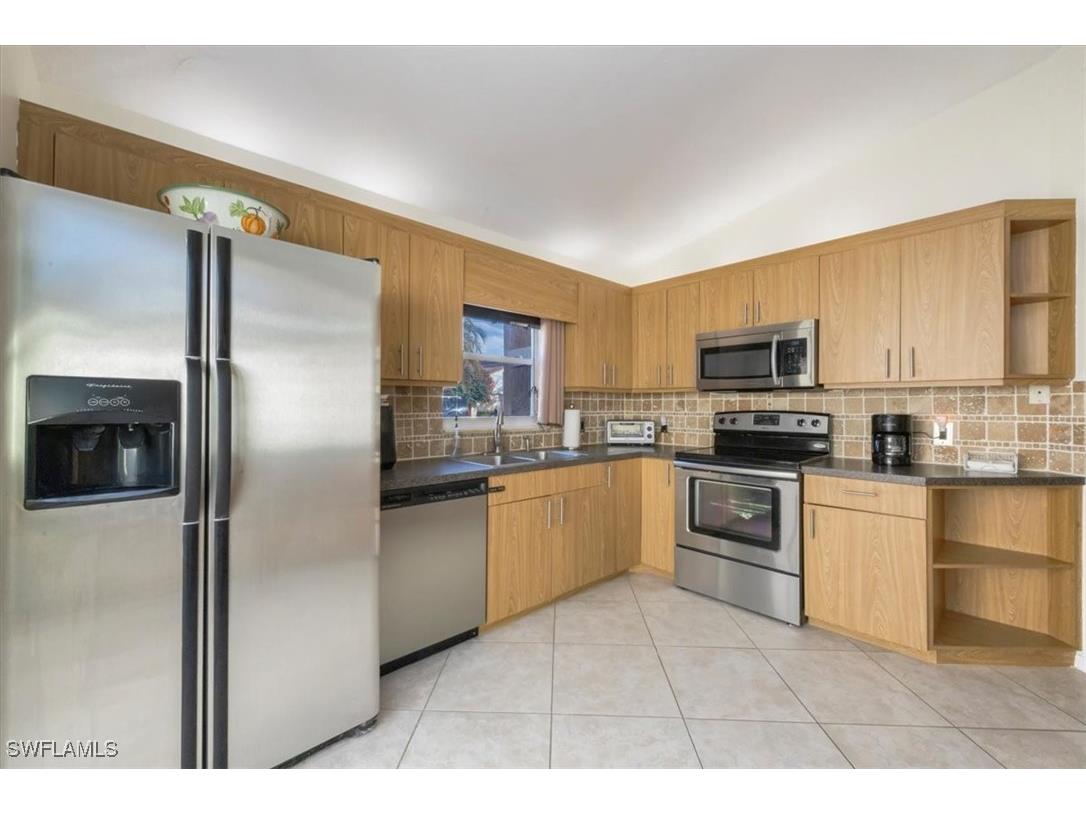 1321 Naples Lake Drive Naples FL 34104 225083162 image8