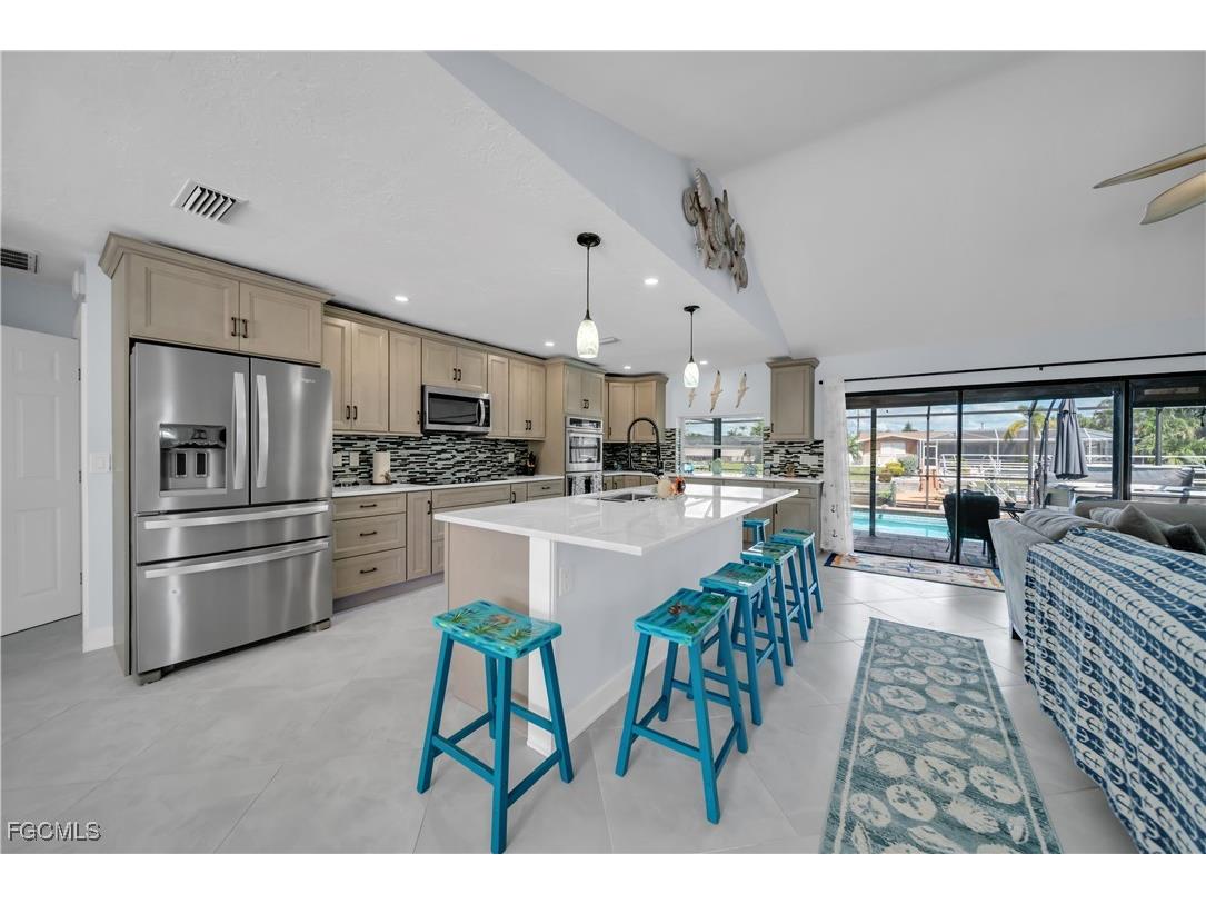 1321 SE 21st Lane Cape Coral FL 33990 2025012915 image1