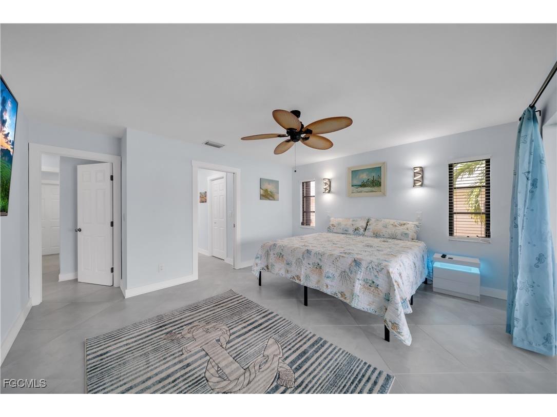 1321 SE 21st Lane Cape Coral FL 33990 2025012915 image10