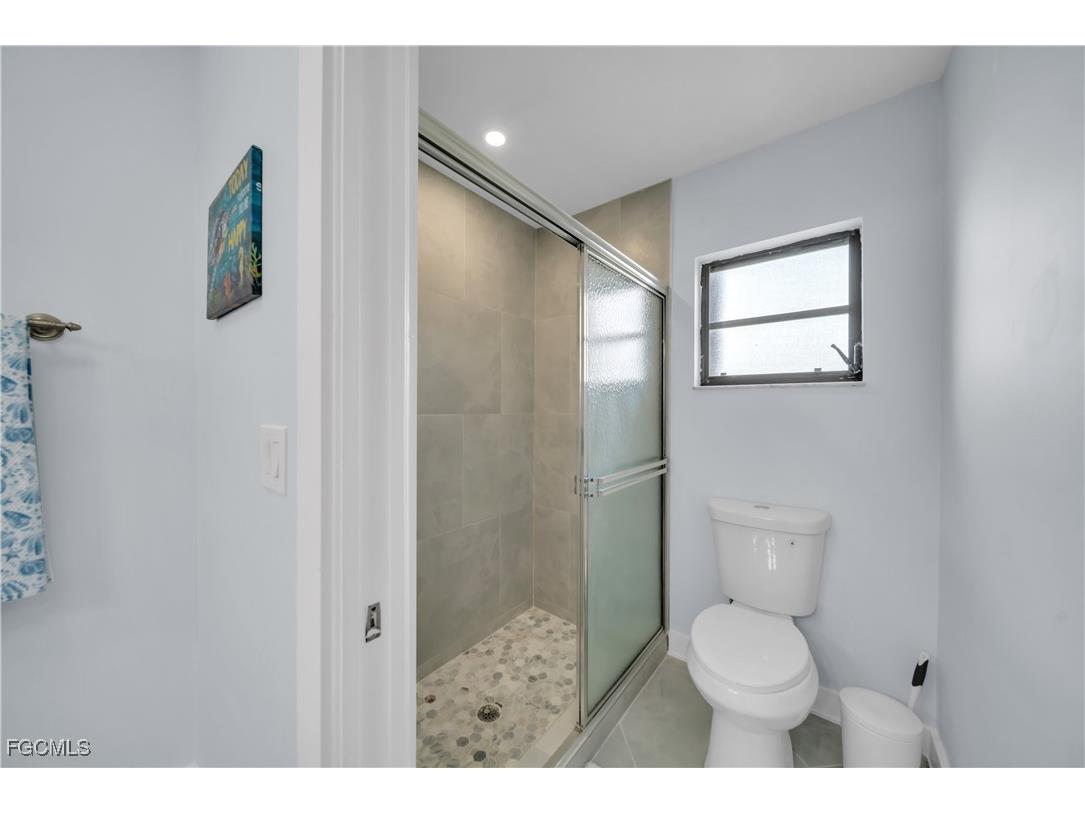 1321 SE 21st Lane Cape Coral FL 33990 2025012915 image14