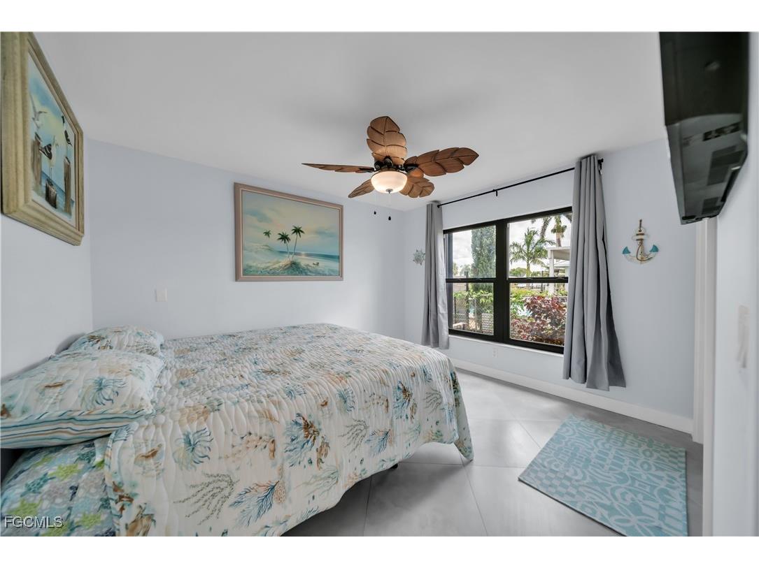 1321 SE 21st Lane Cape Coral FL 33990 2025012915 image21