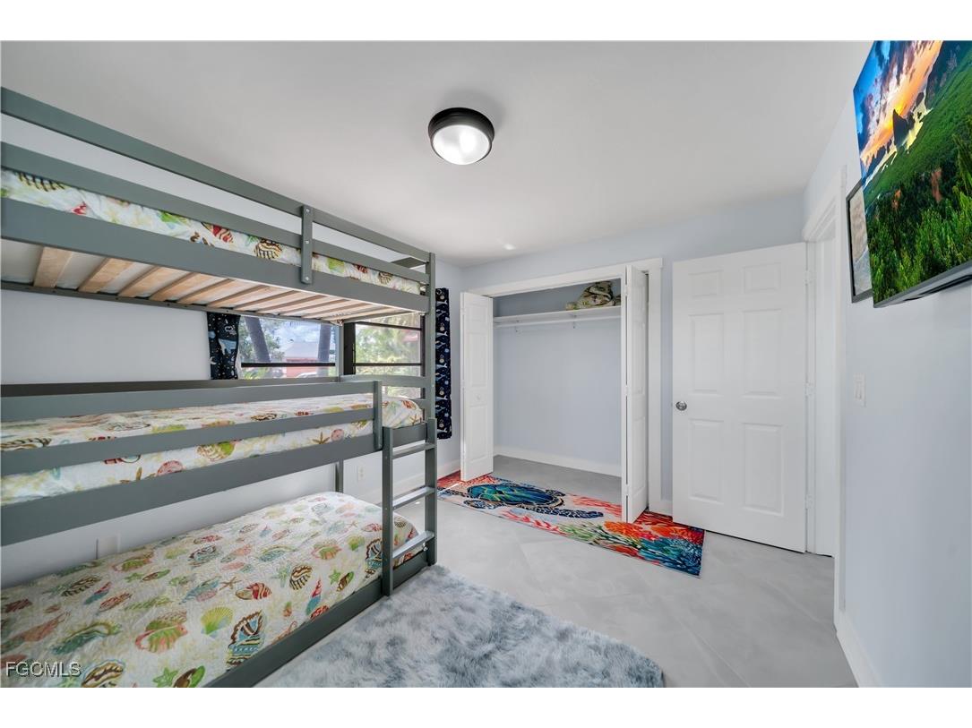 1321 SE 21st Lane Cape Coral FL 33990 2025012915 image24