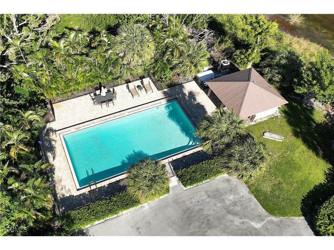 1321 Seaspray Lane Sanibel FL 33957 2025016372 image8