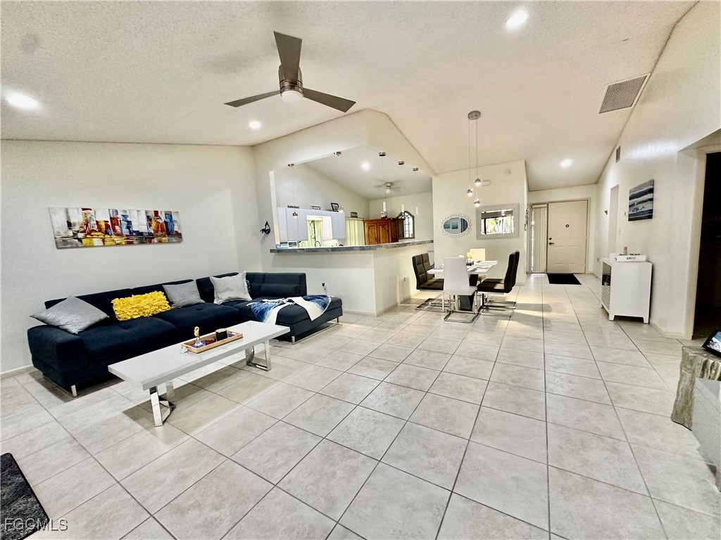 13212 Tall Pine Circle Fort Myers FL 33907 2026005475 image3