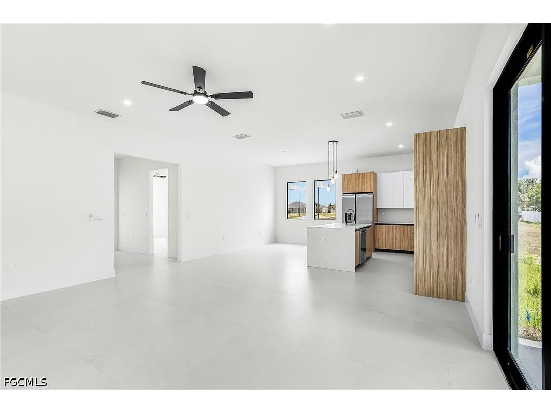 1322 NE 5th Place Cape Coral FL 33909 2026022908 image10