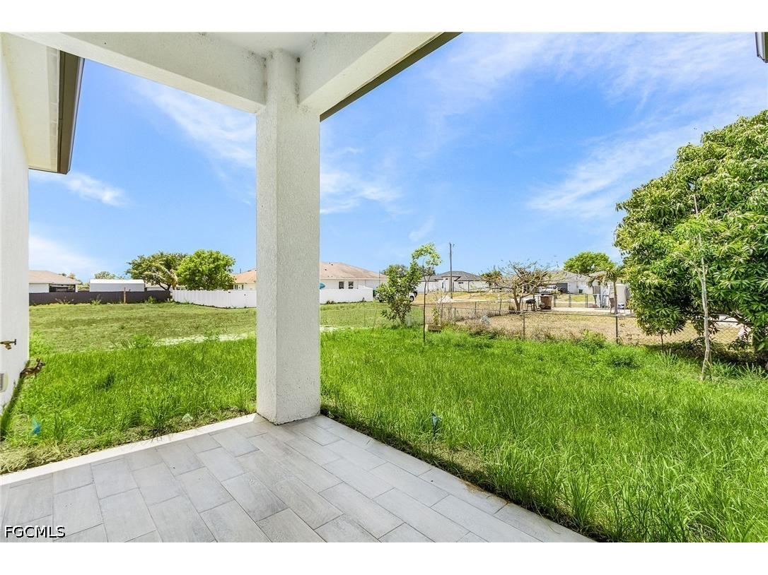 1322 NE 5th Place Cape Coral FL 33909 2026022908 image23