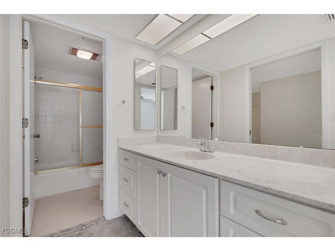 1322 S Brandywine Circle #1 Fort Myers FL 33919 2025020526 image16