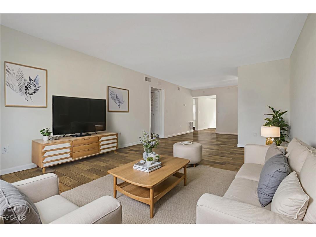 1322 S Brandywine Circle #1 Fort Myers FL 33919 2025020526 image3