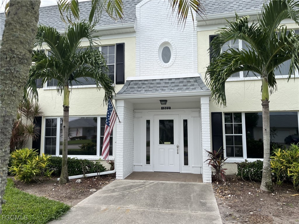 1322 S Brandywine Circle #4 Fort Myers FL 33919 2025007563 image1