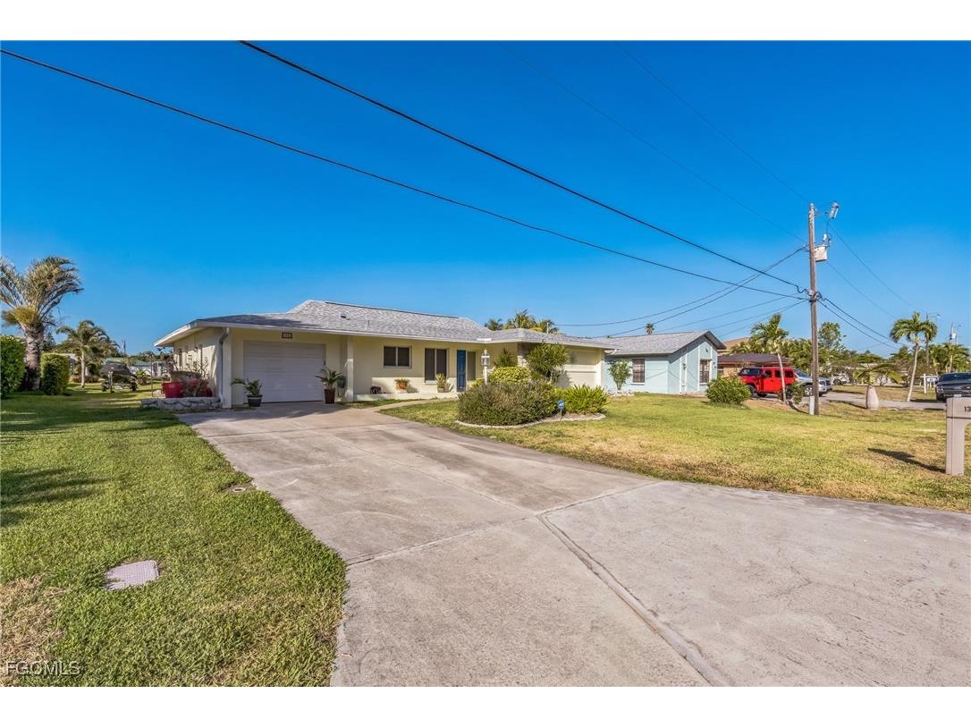 1322 SE 42nd Street Cape Coral FL 33904 2025004630 image1