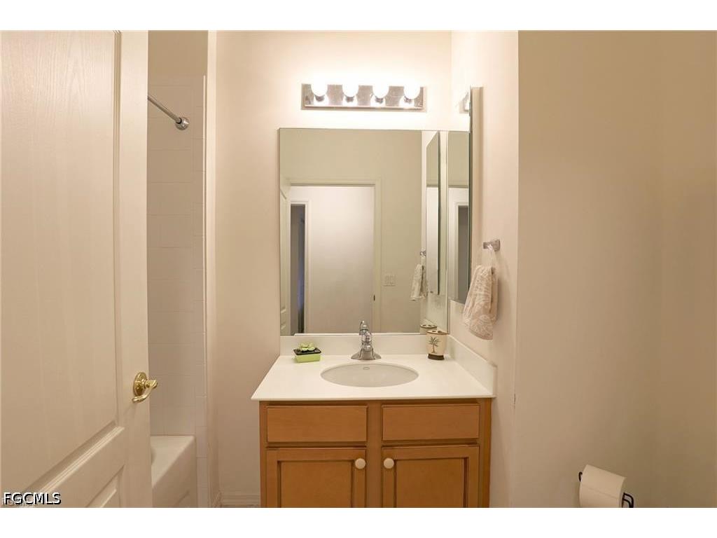 13225 Silver Thorn Loop #304 North Fort Myers FL 33903 2026017838 image16