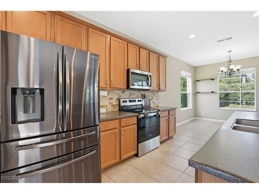 13229 Little Gem Circle Fort Myers FL 33913 2025018830 image10