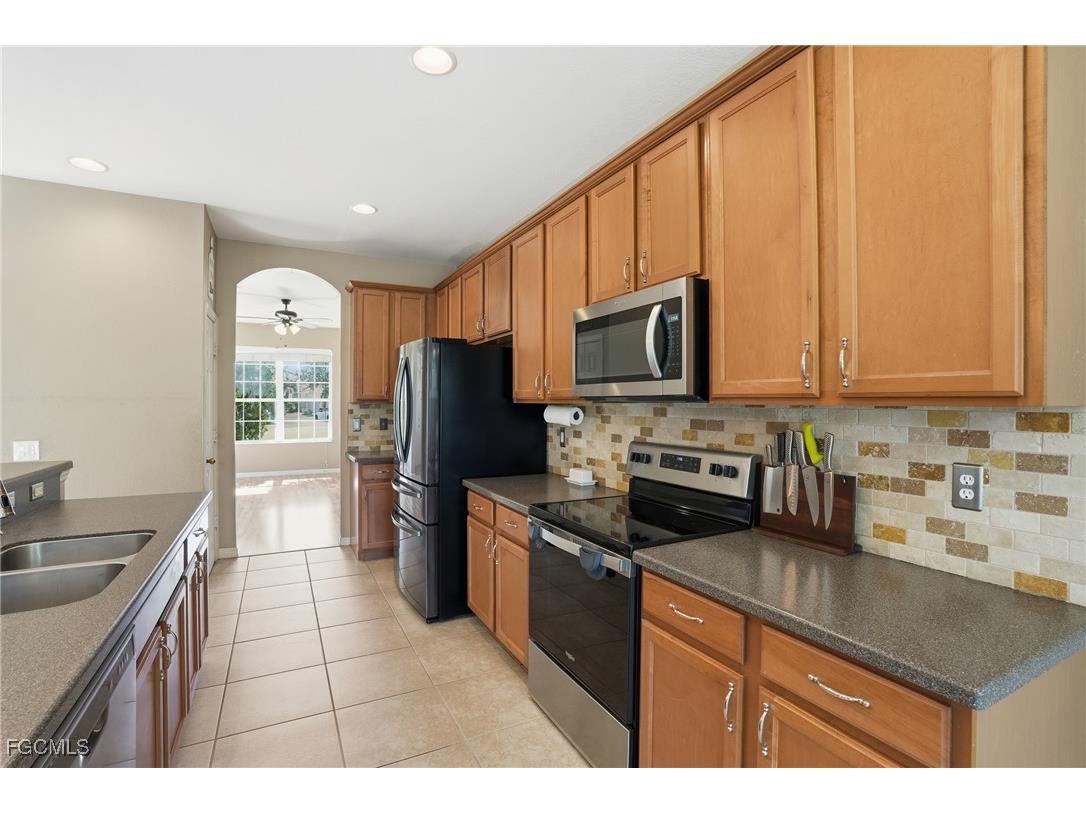 13229 Little Gem Circle Fort Myers FL 33913 2025018830 image11