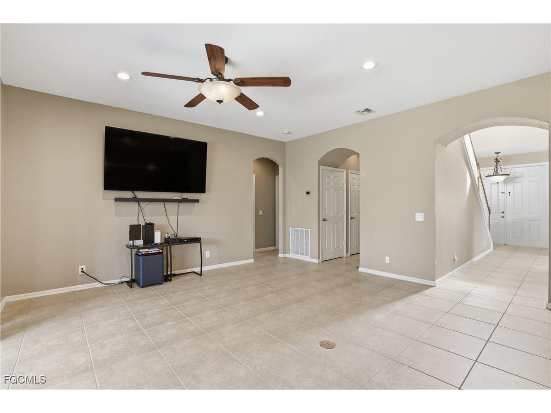13229 Little Gem Circle Fort Myers FL 33913 2025018830 image7