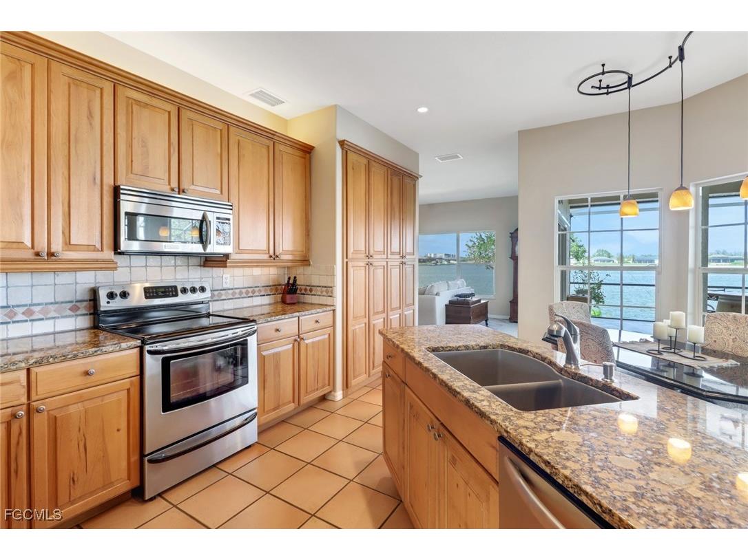 1323 SW 27th Terrace Cape Coral FL 33914 2026000045 image4