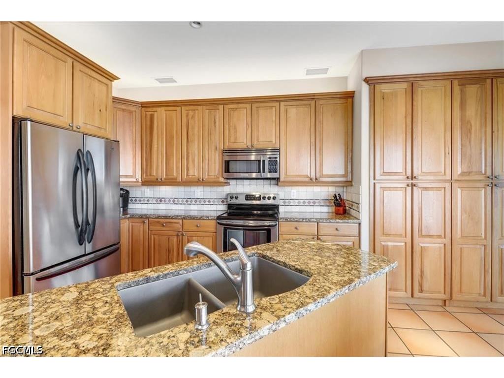 1323 SW 27th Terrace Cape Coral FL 33914 2026015361 image4