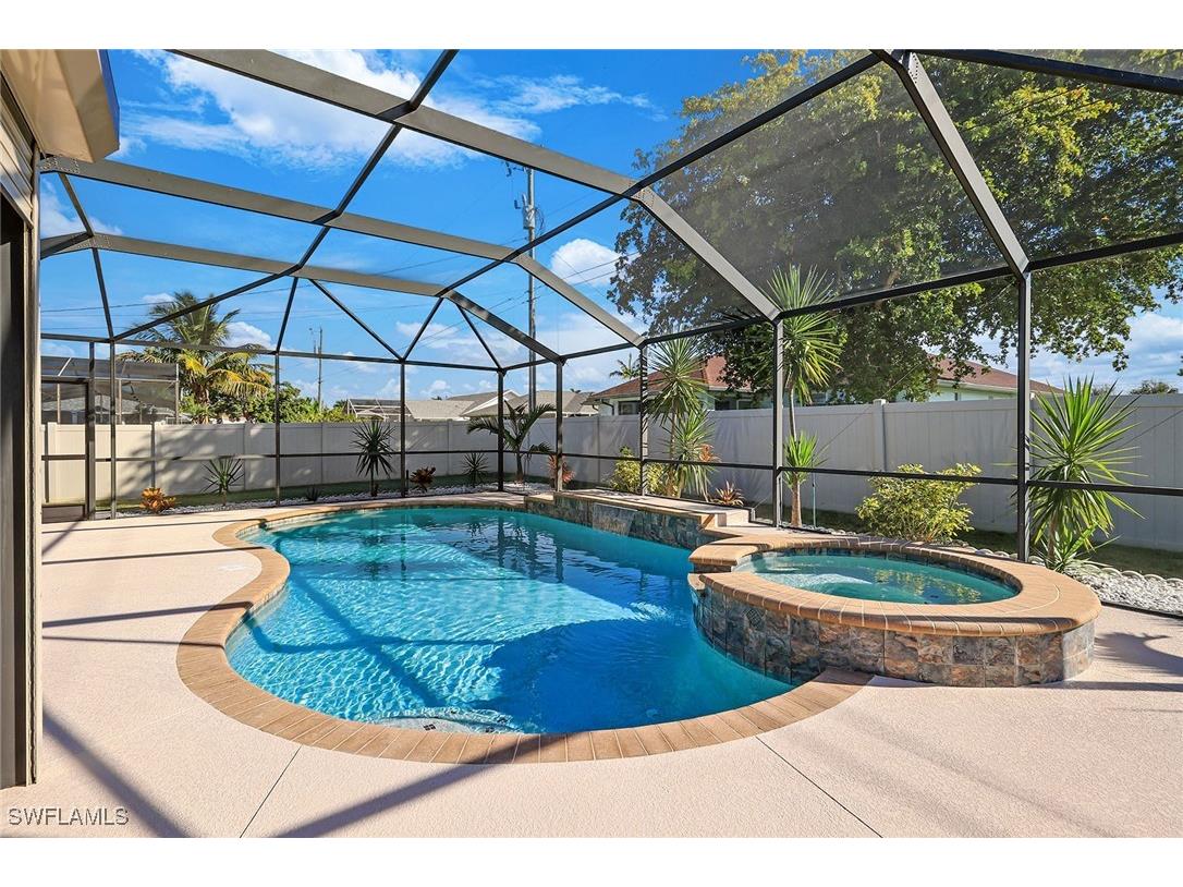 1323 SW 9th Avenue Cape Coral FL 33991 225077972 image1