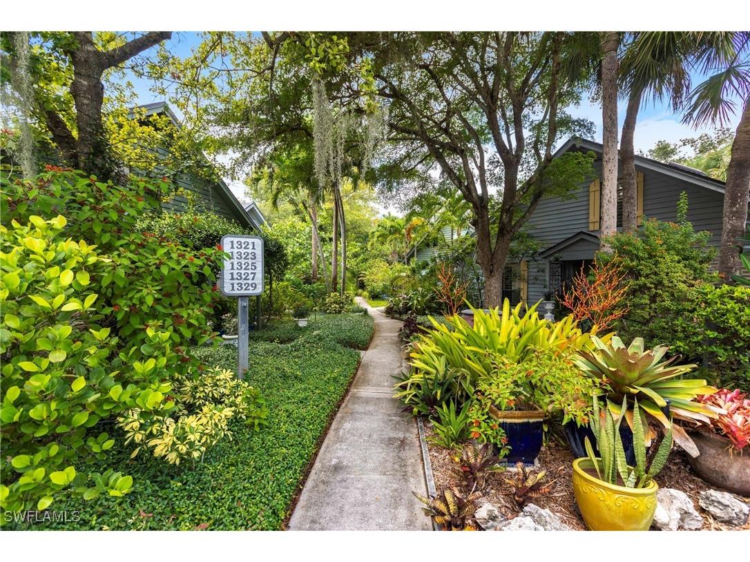 1323 Solana Road #K2 Naples FL 34103 225072633 image1