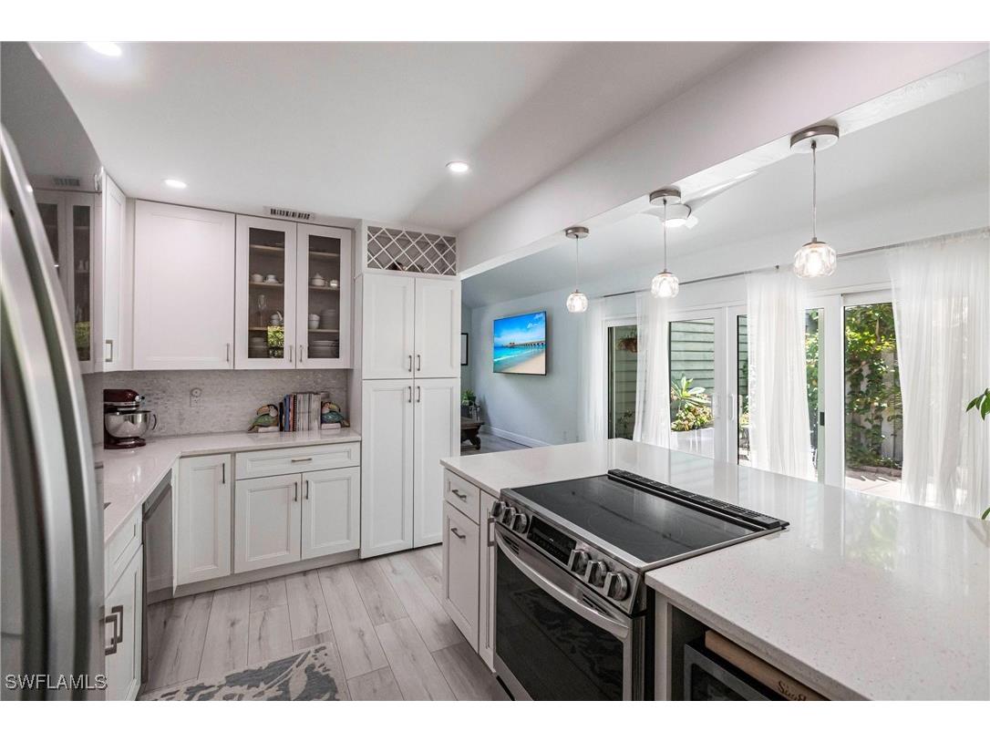 1323 Solana Road #K2 Naples FL 34103 225072633 image10