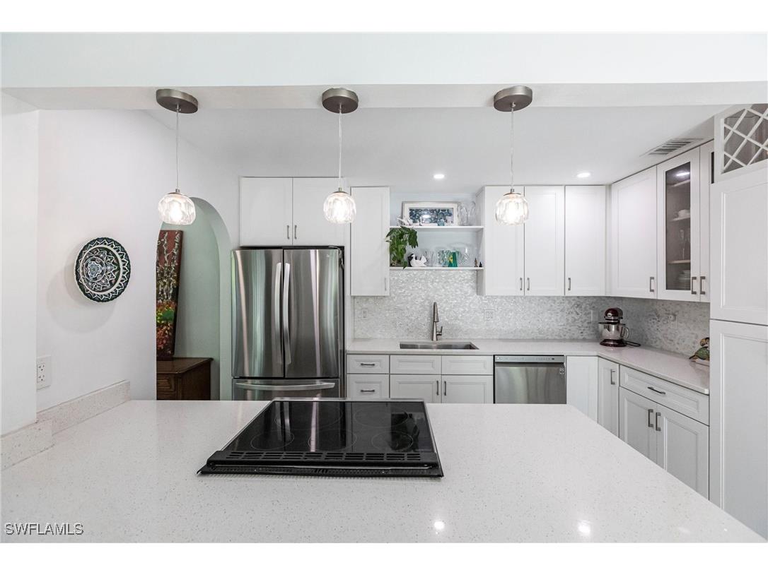 1323 Solana Road #K2 Naples FL 34103 225072633 image11