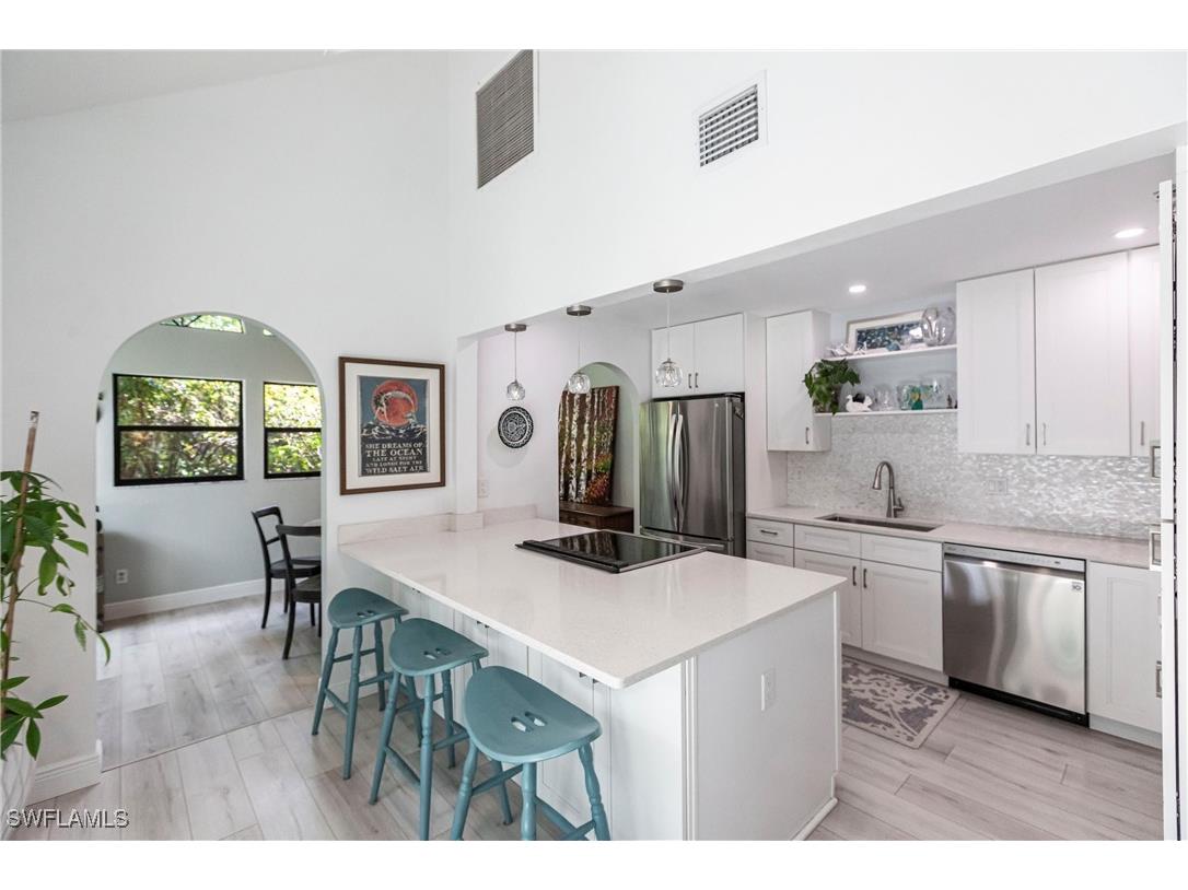 1323 Solana Road #K2 Naples FL 34103 225072633 image8