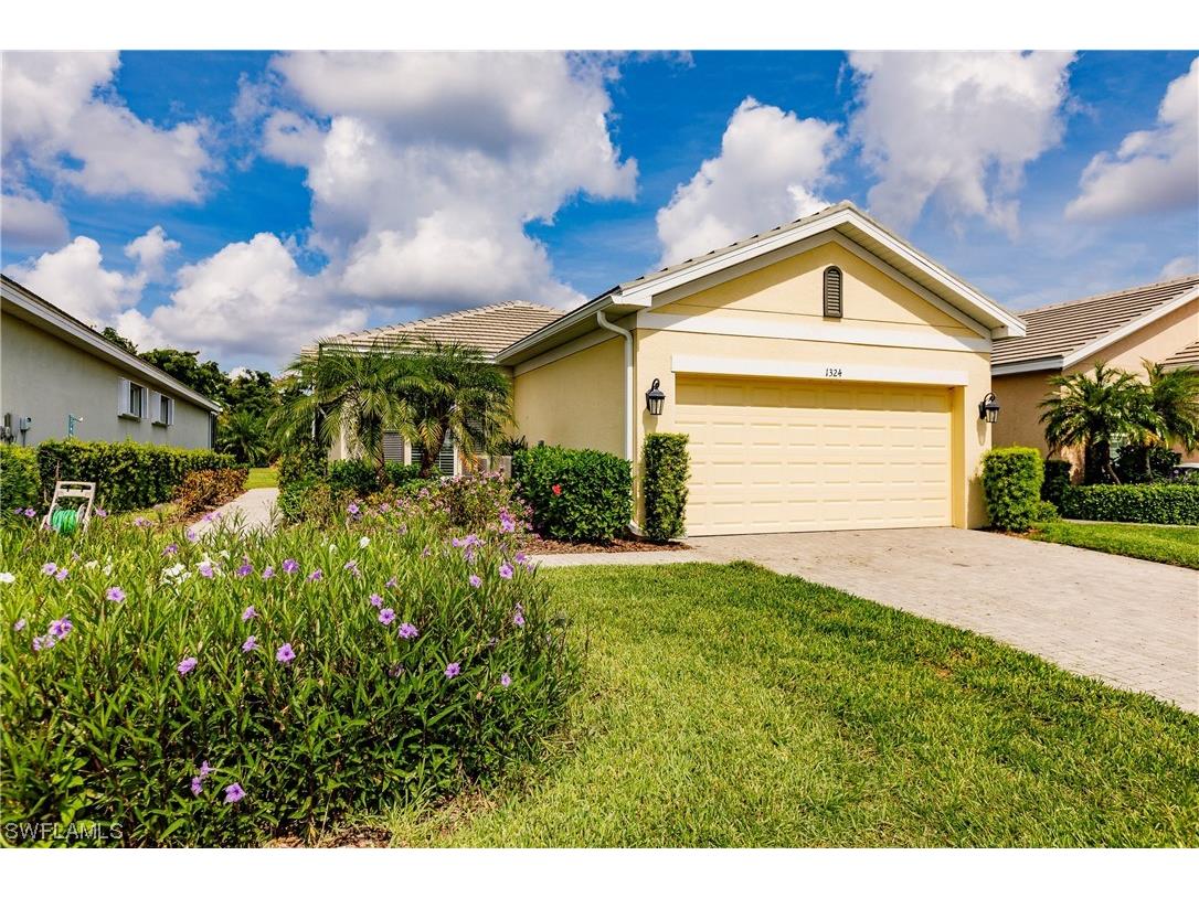 1324 Lavaca Court Cape Coral FL 33991 223046814 image1