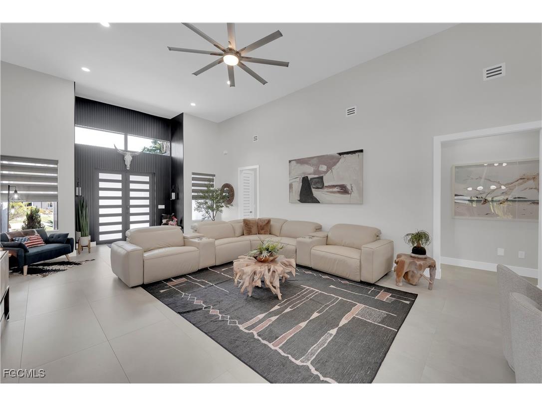 1324 Longwood Drive Fort Myers FL 33919 2025016536 image16