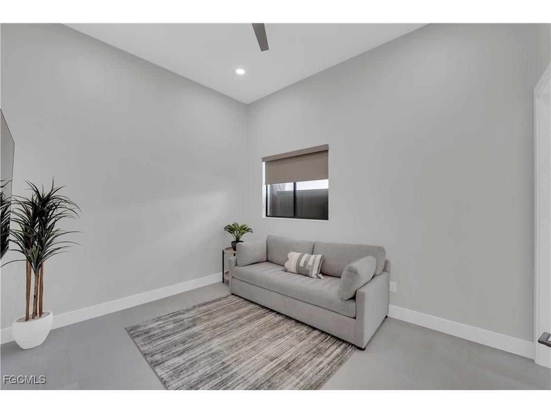 1324 Longwood Drive Fort Myers FL 33919 2025016536 image41