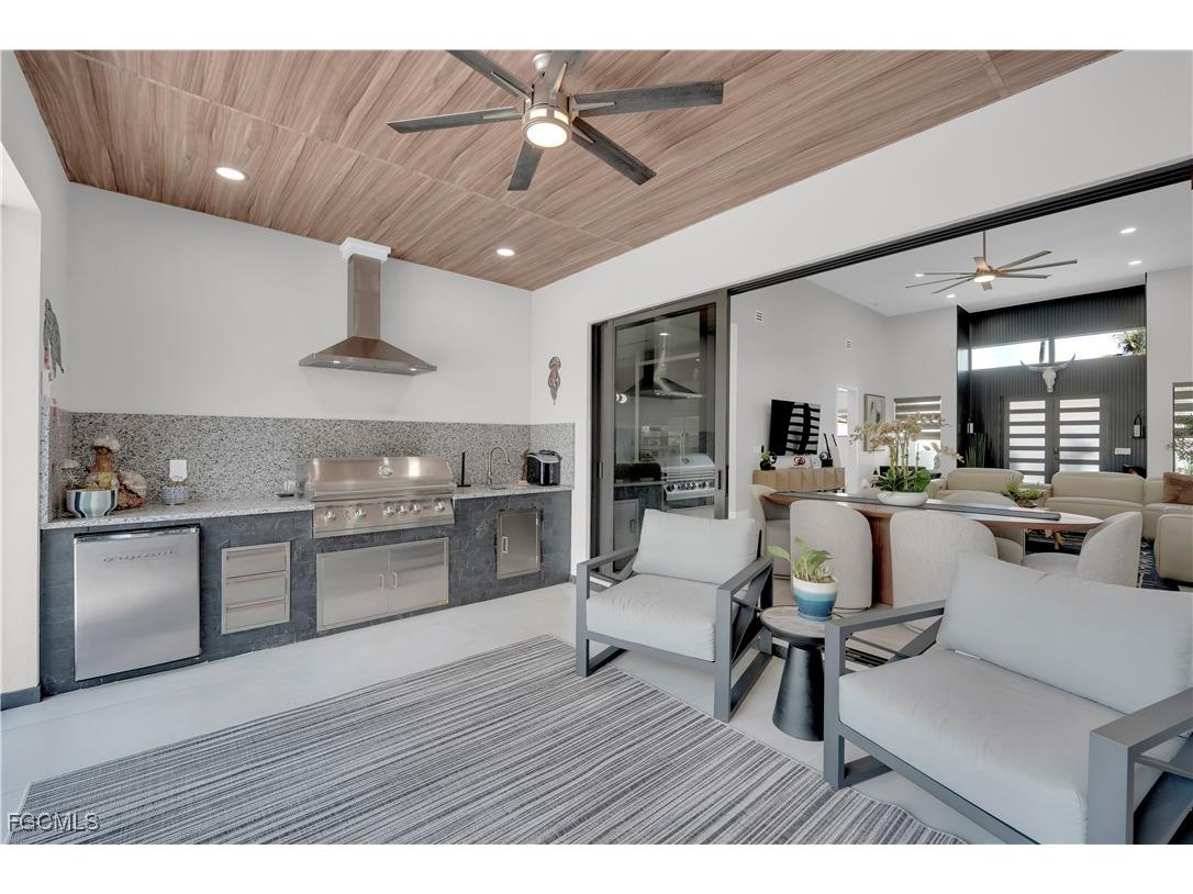 1324 Longwood Drive Fort Myers FL 33919 2025016536 image45