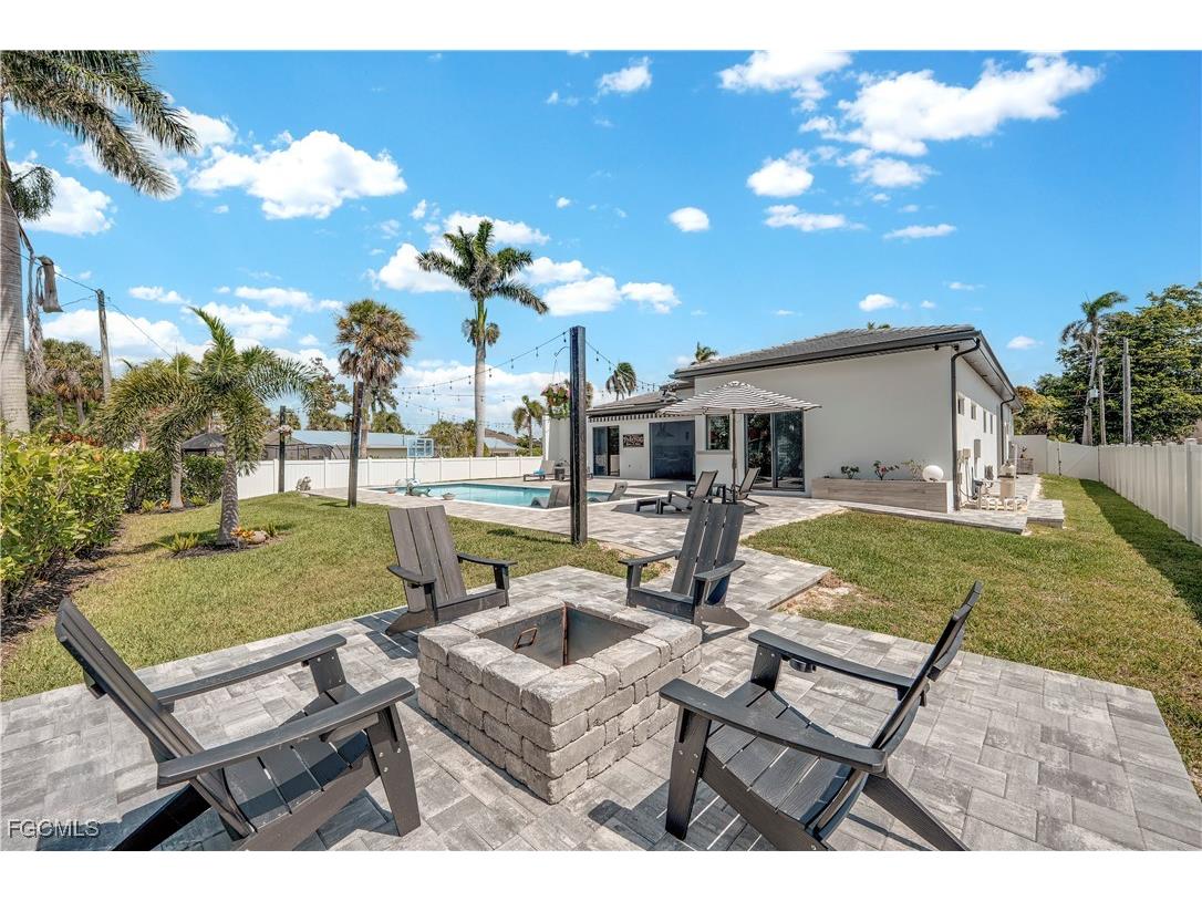 1324 Longwood Drive Fort Myers FL 33919 2025016536 image49