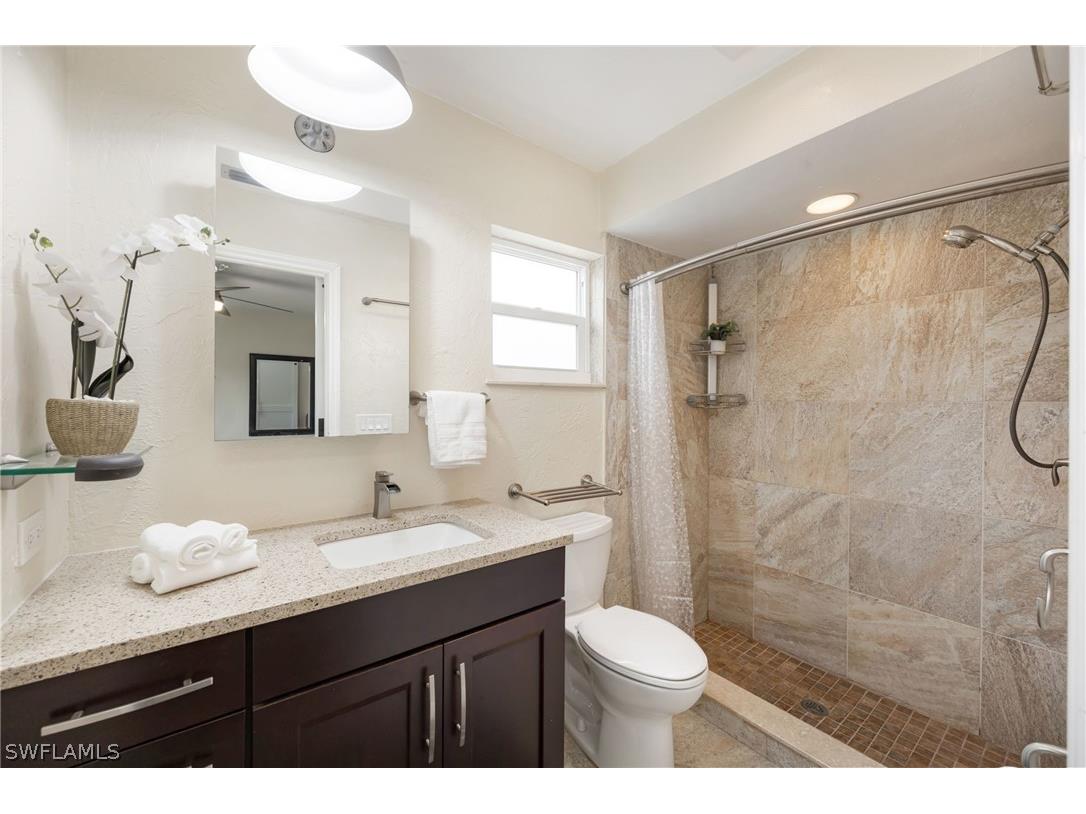 1324 Monarch Circle Naples FL 34116 226012086 image12