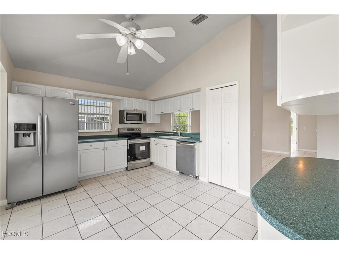 1324 SW 8th Court Cape Coral FL 33991 2025022928 image15